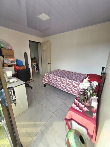 Hermosa casa de dos pisos, Transversal 5, Cartago, Provincia de Cartago, Costa Rica — photo 2 of 5