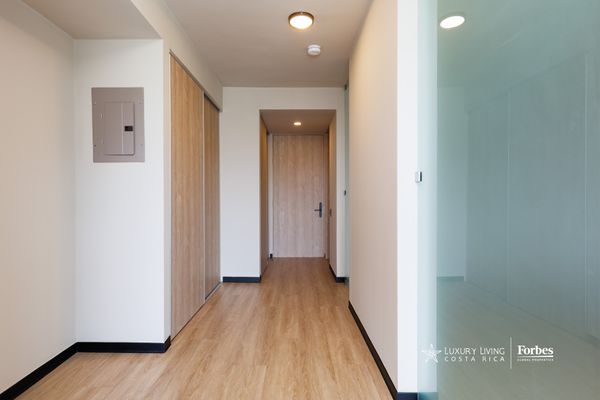 20995 - Modern apartment for rent for investors with west-facing views, San José Province, Santa Ana, Costa Rica — photo 2 of 5