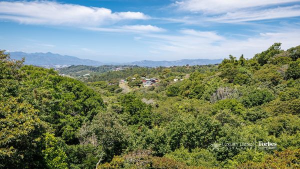 21404 - Luxury Residence in the Central Valley Mountain Range in Santa Bárbara, Heredia, Santo Domingo, Heredia Province, Cantón de Santo Domingo, Costa Rica — photo 4 of 5