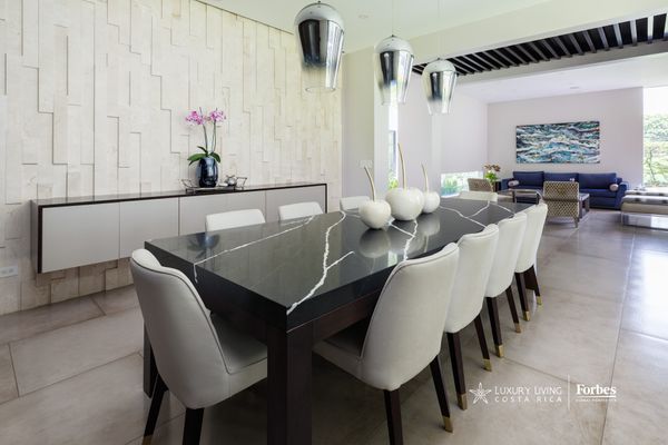 21421- Luxury house with 4 bedrooms, terrace with BBQ and bar, Los Reyes, Alajuela Province, Alajuela, Hacienda Los Reyes, Costa Rica — photo 4 of 5