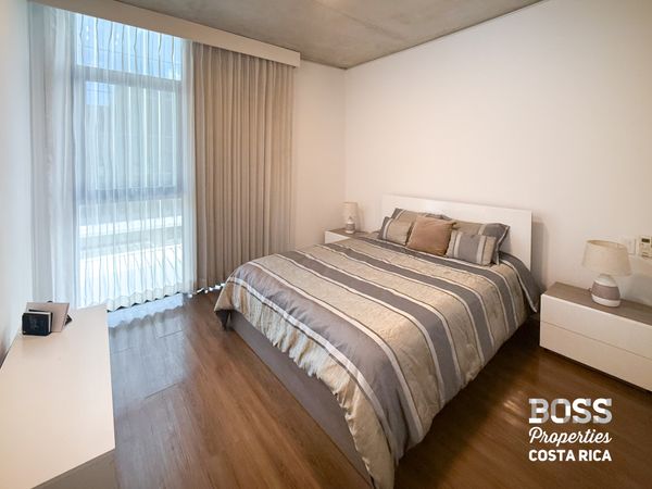 Apartamento Amueblado de 2 Habitaciones en Venta – Escazú Village | Terraza + Vista al Este, Escazú Village, Avenida Central, San José Province, San Rafael de Escazú, Trejos Montealegre, Costa Rica — photo 3 of 5