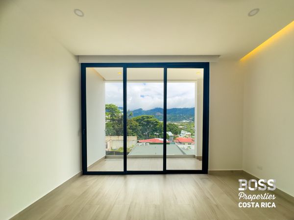 Casa de 4 Habitaciones en Alquiler en Condominio Santa Ana Boulevard, Lindora, Condominio Santa Ana Boulevard, Calle Lindora, San José Province, Santa Ana, Costa Rica — photo 2 of 5