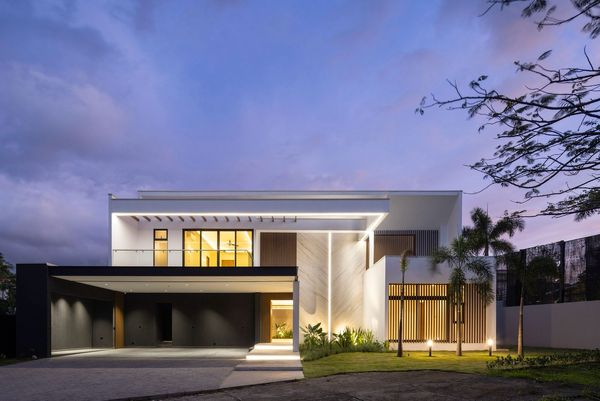 Hermosa casa en venta en Laureles de Escazu, San José Province, San Rafael de Escazú, Los Laureles, Costa Rica — foto 1 de 5