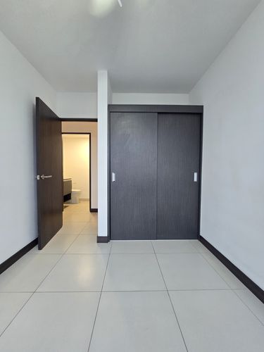 APARTAMENTO NUNCIATURA DOS PARQUEOS DOS DORMITORIOS, Ü Nunciatura, Calle 78, San José Province, San José, Rohrmoser, Costa Rica — foto 2 de 5