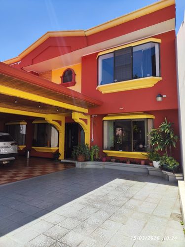 Casa Escorpio, Avenida 47, San Vicente, San José, Costa Rica — photo 1 of 5