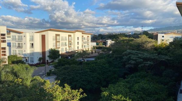 Apartamento FULL AMOBLADO en Distrito 4, Escazú, Distrito Cuatro Residencias, San José Province, San Rafael de Escazú, Guachipelin, Costa Rica — photo 1 of 5