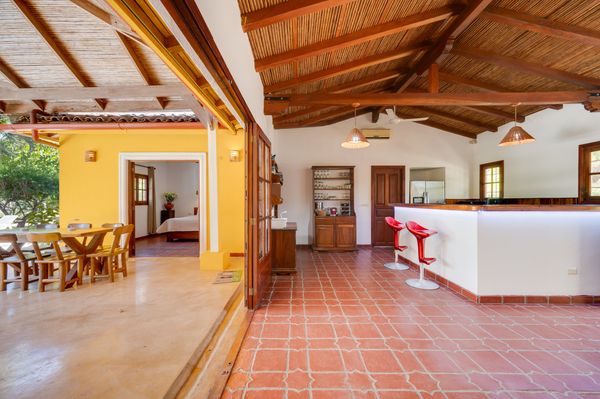V-Georges, 86V5+9X5, Provincia de Guanacaste, La Garita Nueva, Costa Rica — foto 2 de 5
