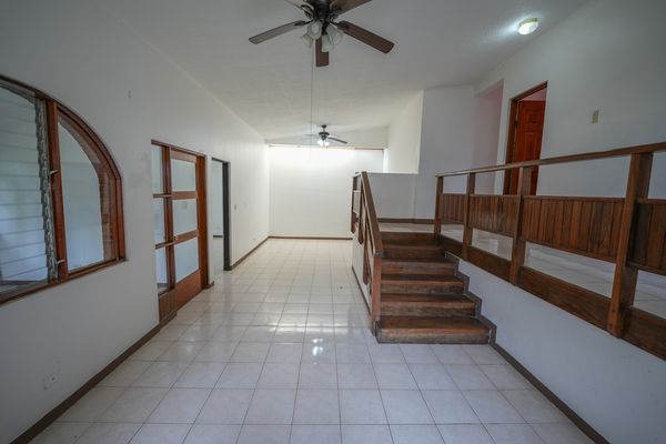 Casa Independiente | Guayabos | 3 Habitaciones | 4 Parqueos, San José Province, Granadilla, Guayabos, Costa Rica — photo 2 of 5