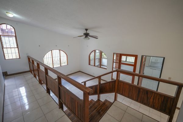 Casa Independiente | Guayabos | 3 Habitaciones | 4 Parqueos, San José Province, Granadilla, Guayabos, Costa Rica — photo 4 of 5